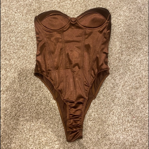 Princess Polly “Amora” Bodysuit - Picture 1 of 3